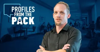 Photo of Darin Wellons with the Profiles from the Pack behind him. 