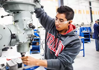 Tool & Die Apprentice Image